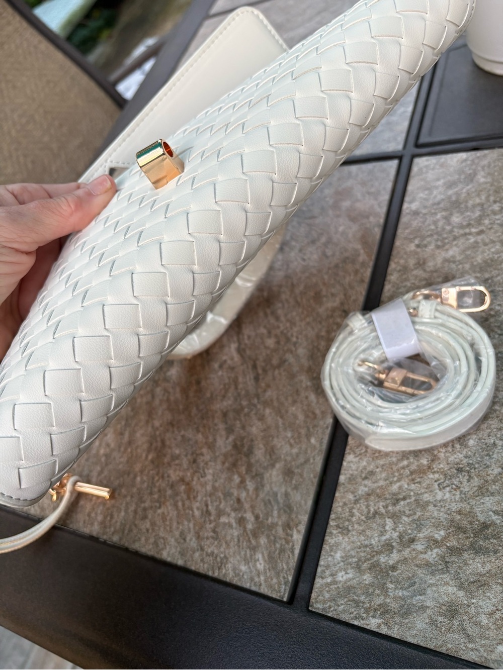 Elegant Woven Leather Top-Handle Clutch Cream - Picture 7 of 11